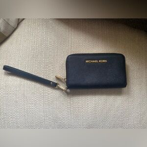 Michael Kors Black Crossbody Wallet